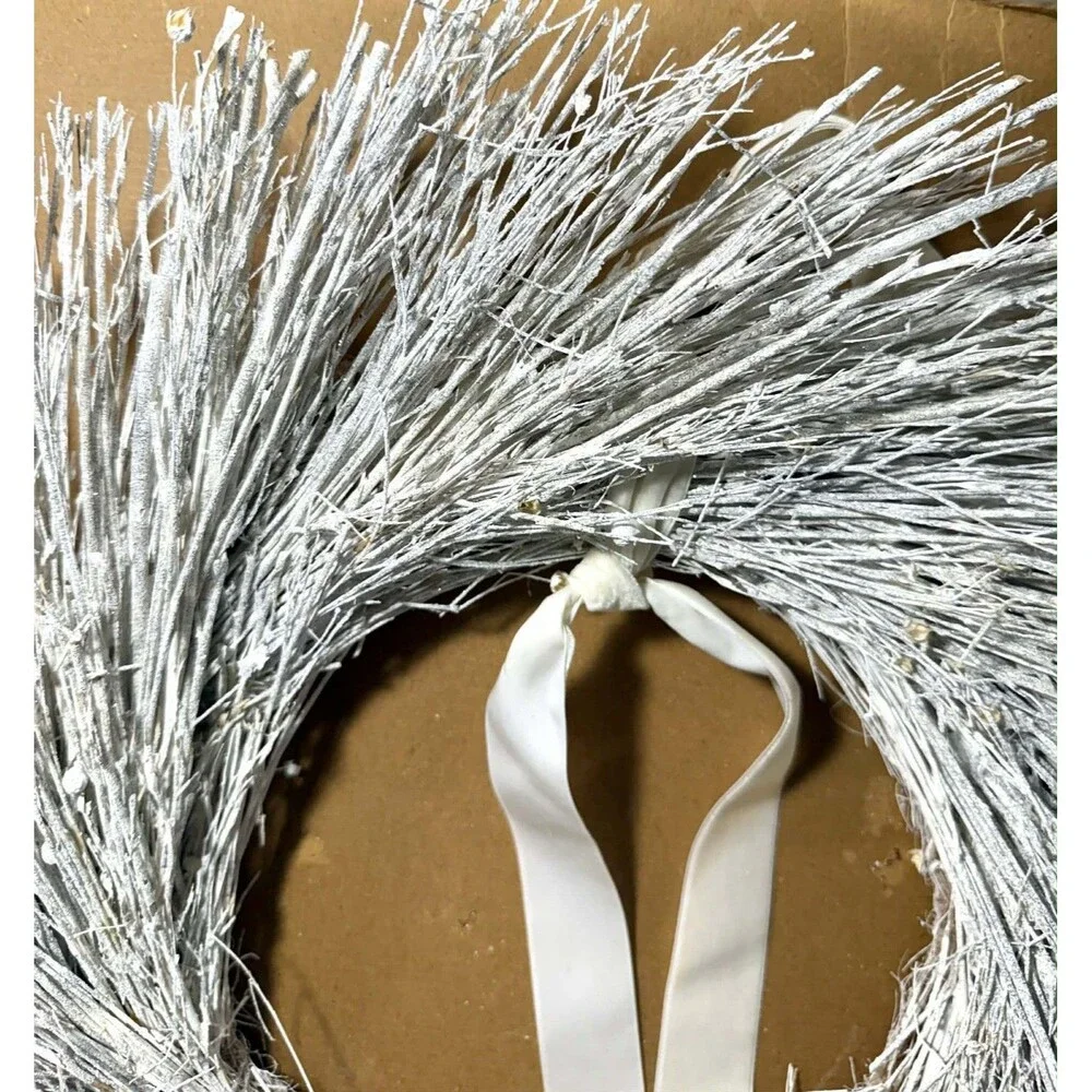 Threshold Luxe Icy Christmas Wreath 26” Preserved Winter Decor READ